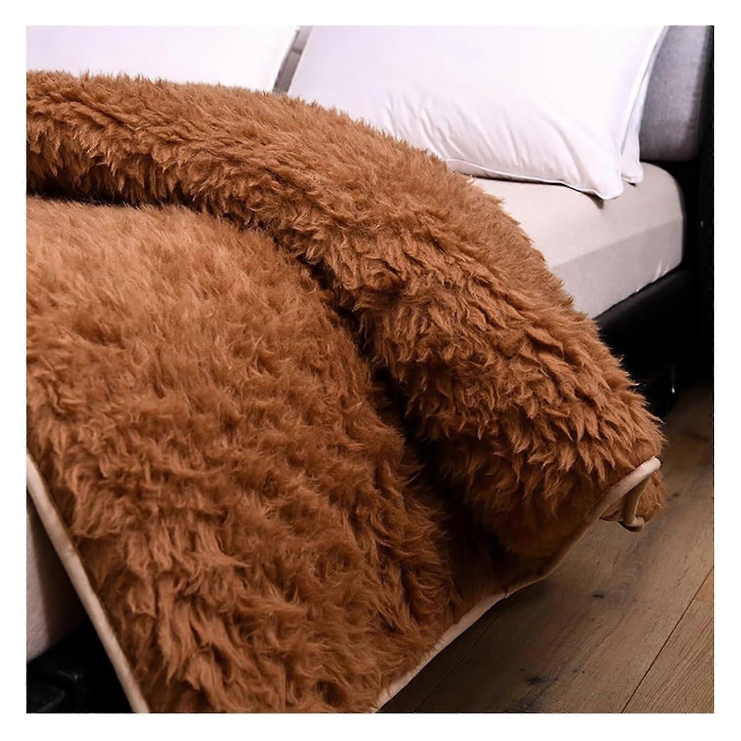 King Size Wool Mattress Pad with Thermal Insulation, Breathable Comfort and Elastic Straps