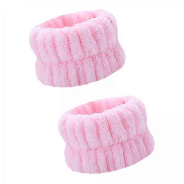 Convenient Face Cleaning Straps for Quick Absorption