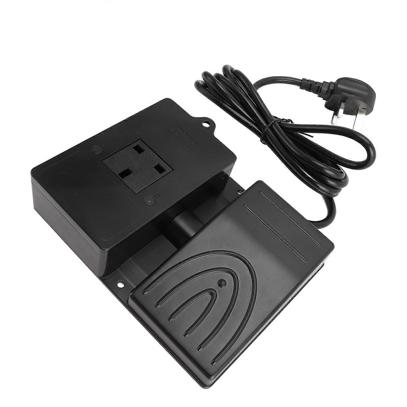 Foot Pedal Control Switch with Socket 10A Convenient Safe Handsfree Operating Foot Operated Pedal Controller UK Plug 