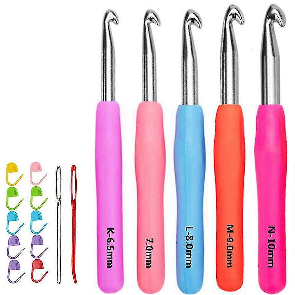 Crochet Hooks Set 5 Ergonomic Sizes & Yarn Needles