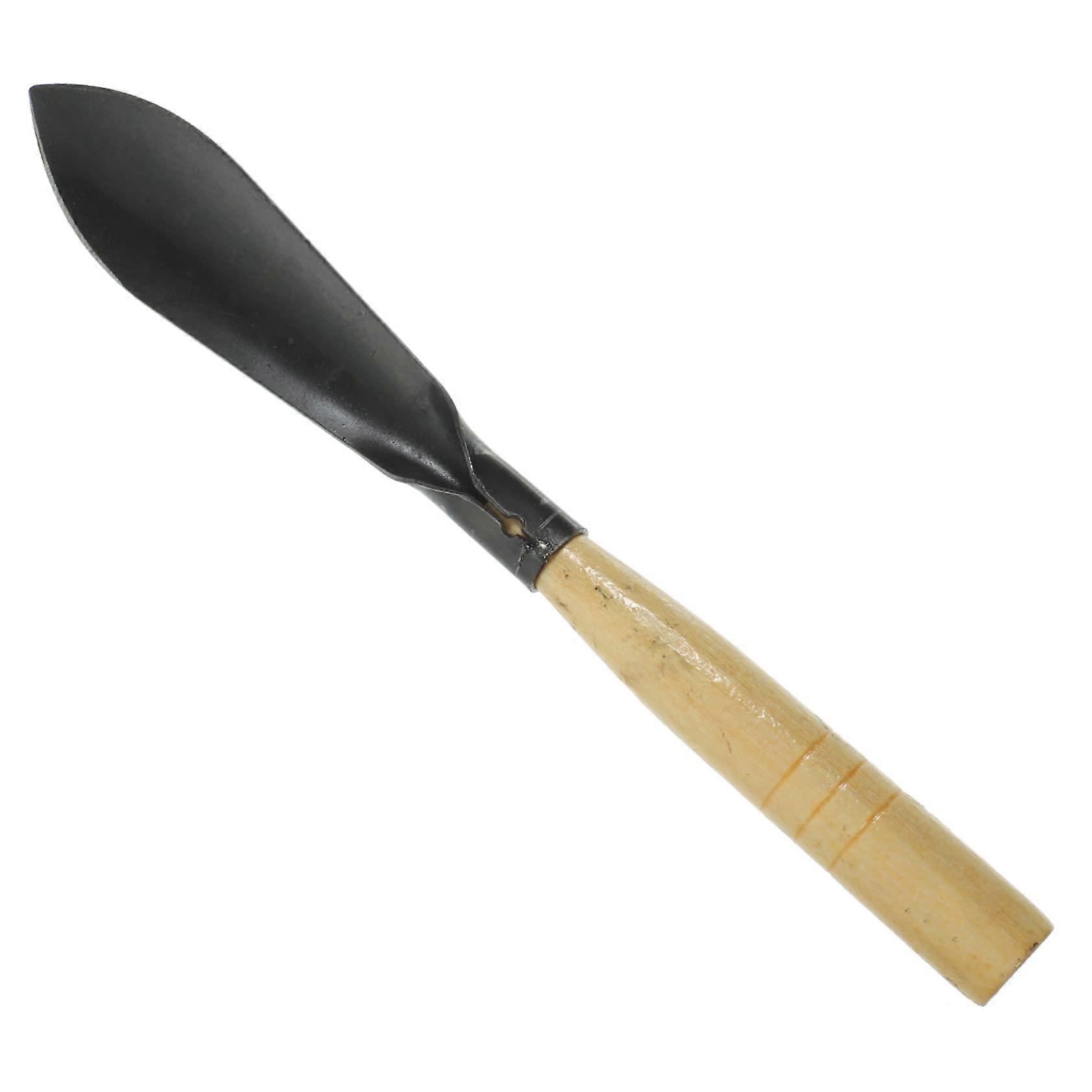 Lightweight hand tool for effortless garden work