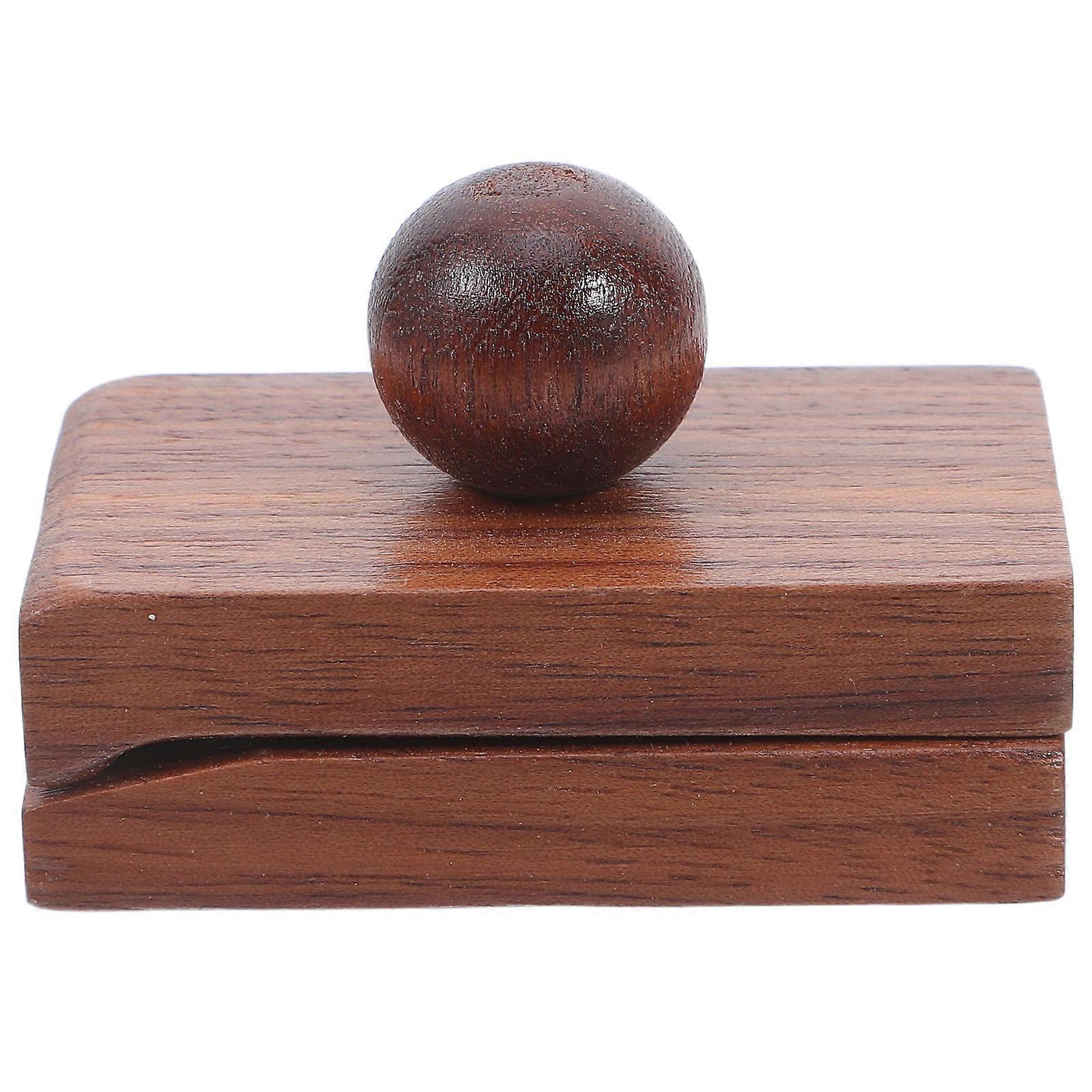 Natural Wood Hanging Clamps For Quilting Tools In Modern Style For Walls And Rooms To Hang Blankets And Tapestries - 1Pc