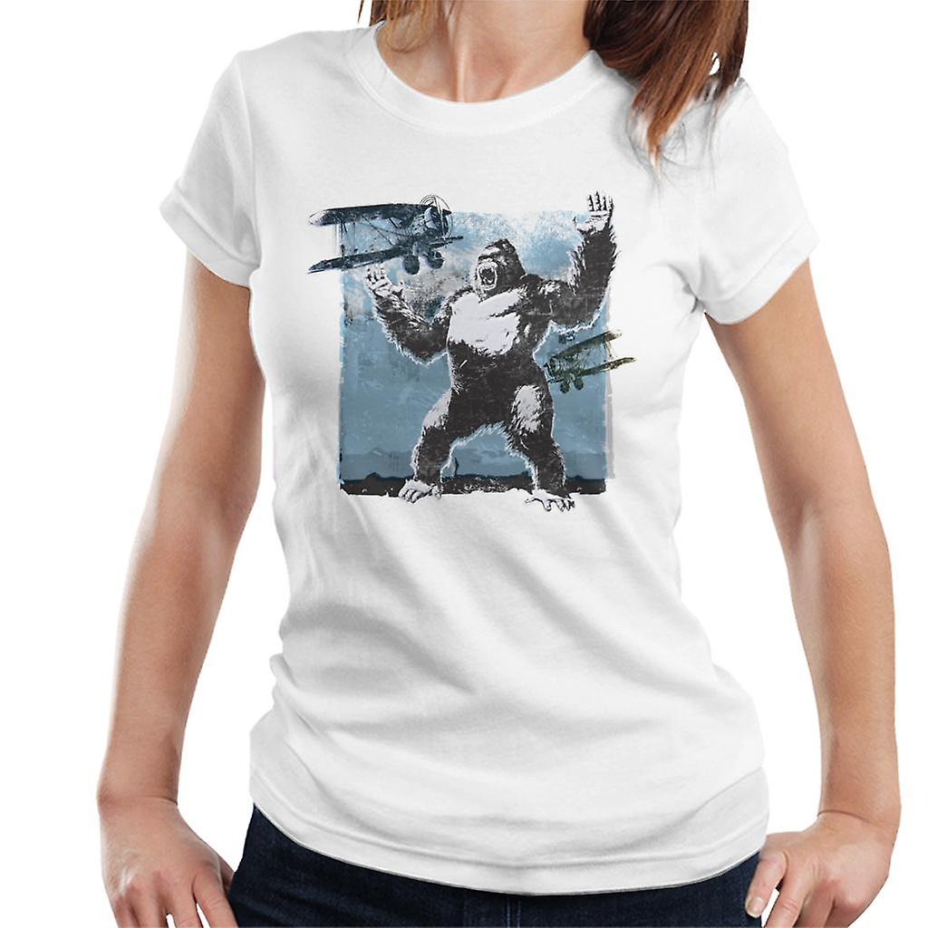 King Kong Being Attacked By Biplanes Women's T-Shirt