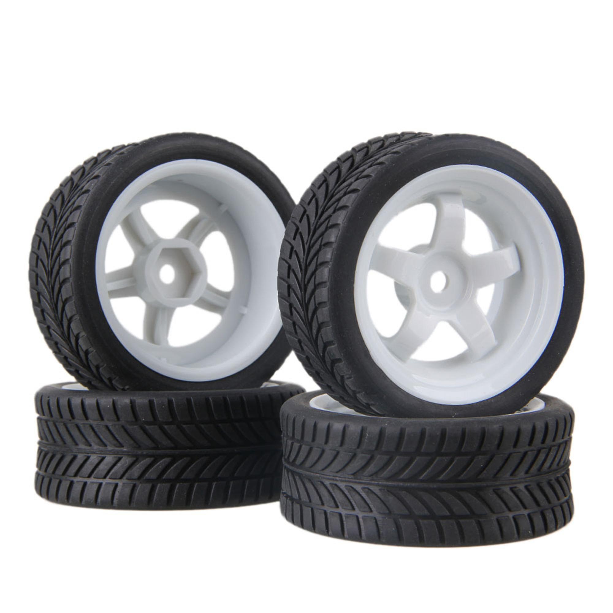 4 Set RC1:10 On Road Car Single Oriented Tyre & White Plastic 5-Spoke Wheel Rim