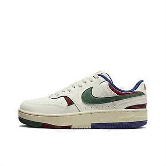 Nike Gamma Force lage skateboard schoenen van synthetisch leer in wit, groen en blauw, unisex DK9176-102