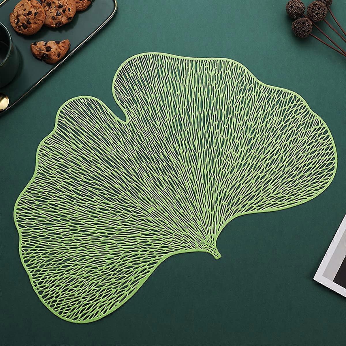 LINLIN 4 Pack Leaf Shaped Placemats PVC Placemats Hollow Dining Table Place Mats Heat Resistant Non-slip Dining Placemats Table Mats