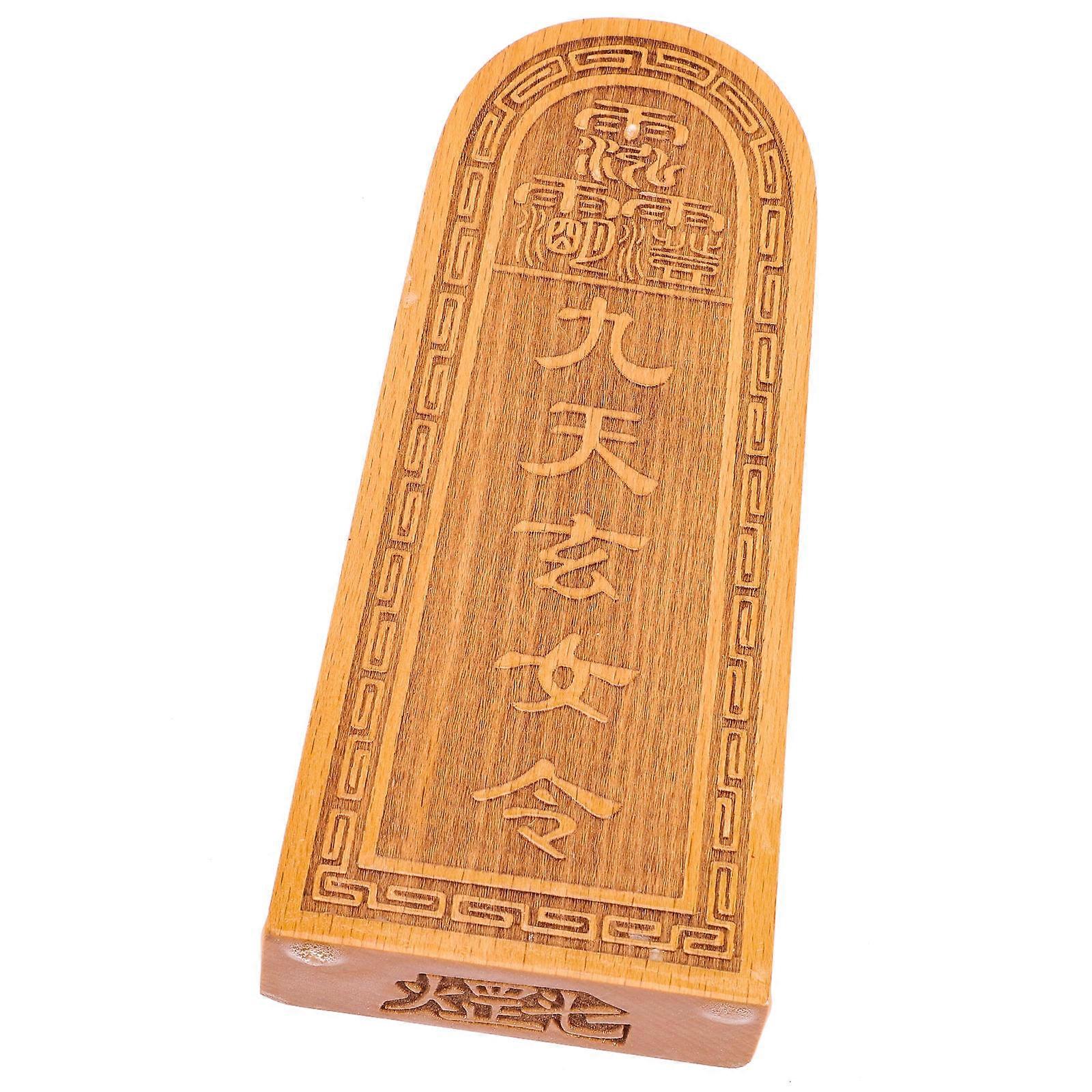 Hand Carved Wooden Token Statue – Unique Desktop Decoration for Indoor Spaces, Craftsmanship Charm for Personal and Professional Use