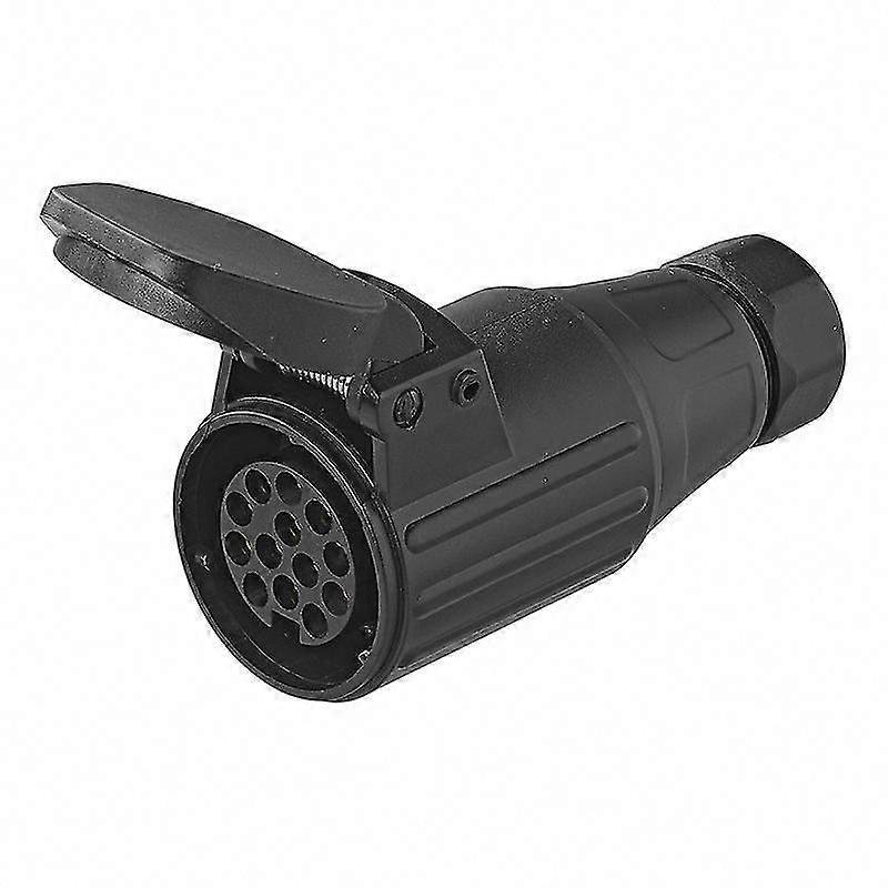 13-pin PVC flying socket
