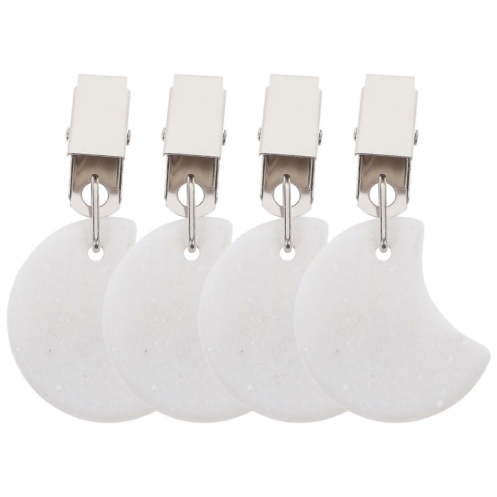 Secure Tablecloth Fasteners Ideal for Picnics and Outdoor Gatherings