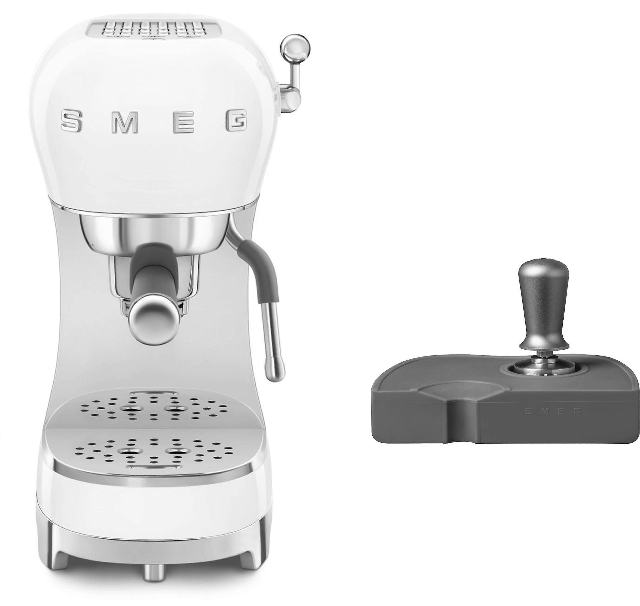 Smeg ecf02 espresso machine + ects01 coffee tamper bundle