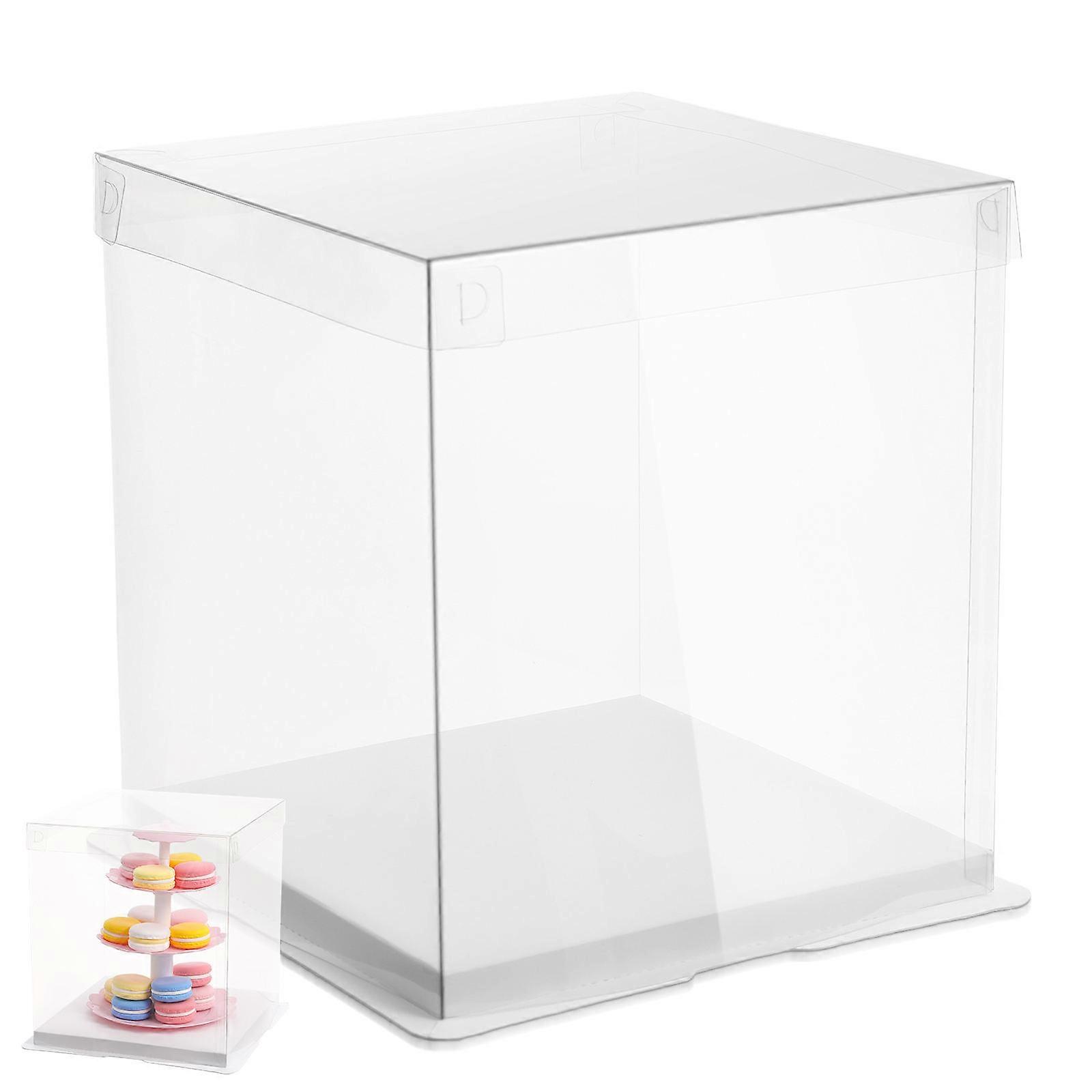 Sturdy Transparent Boxes Designed for Convenient Cake Wrapping