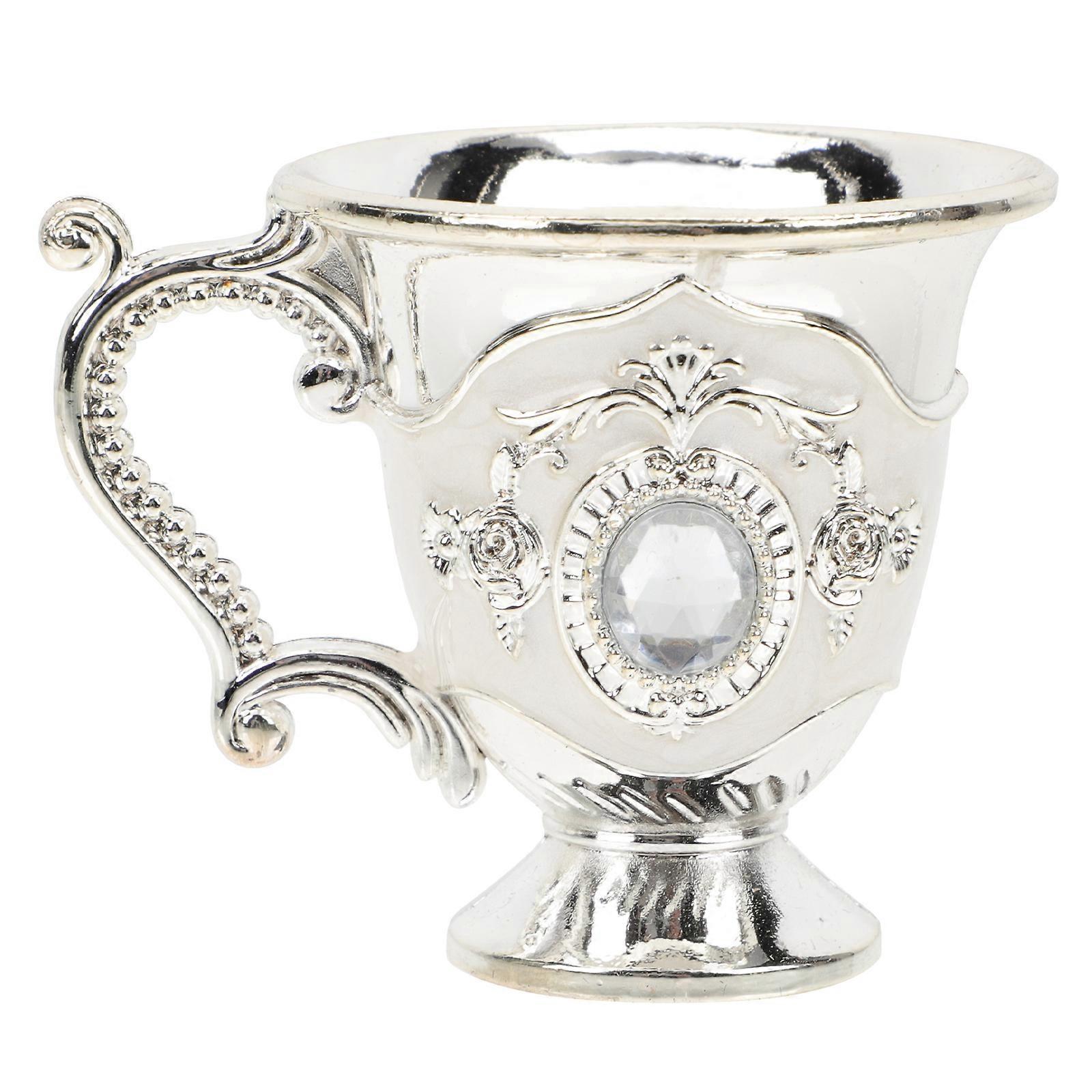 European Style Metal Liquor Cup with Retro Handle for Home Decoration, Parties, and Gatherings – Smooth Edges, Safe Single Unit