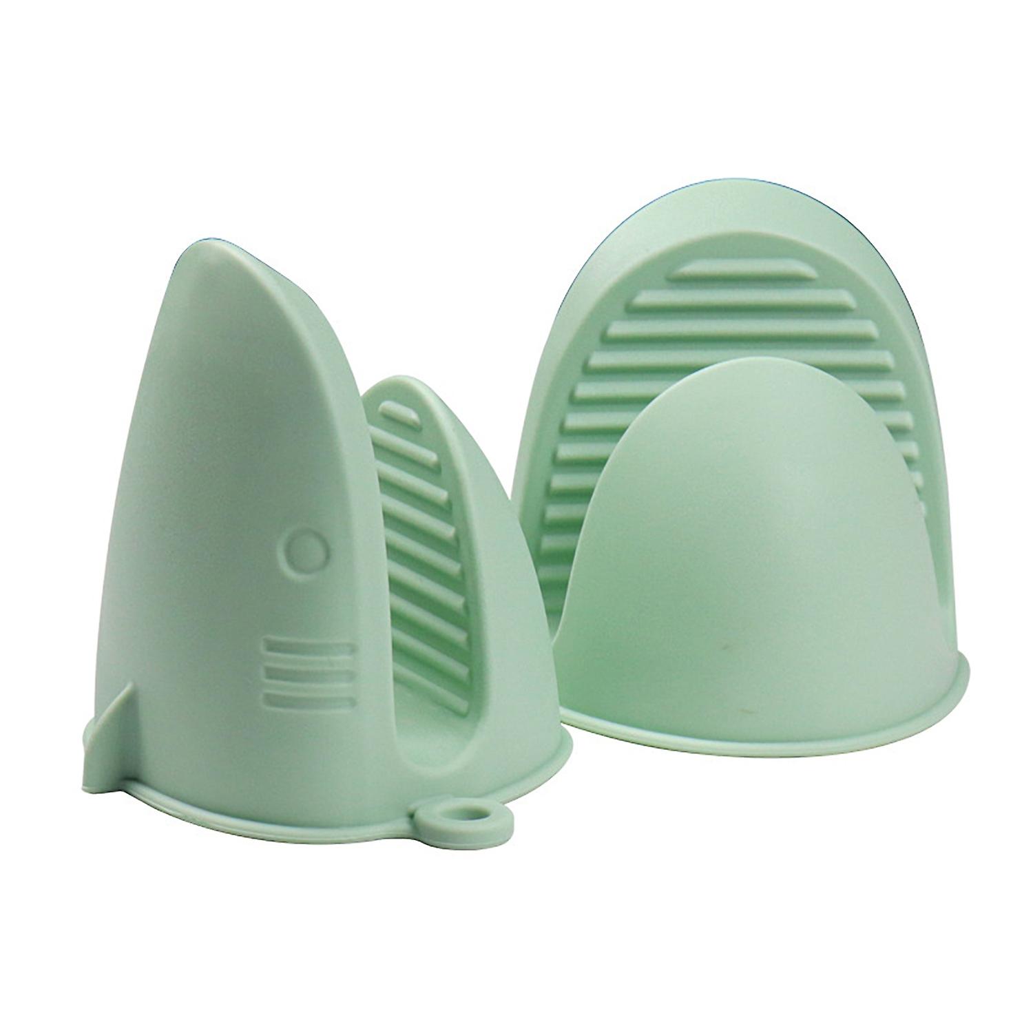 1 Pair Microwave Oven Mitts with Hanging Loop Shark Shape Flexible Anti-scald Cooking Pinch Grips