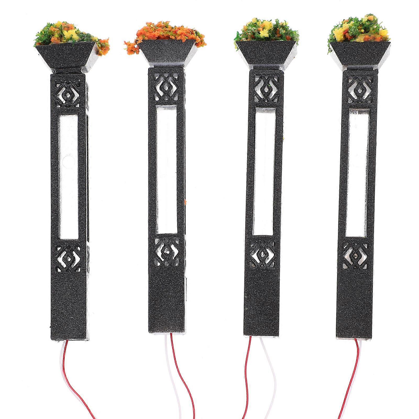 Simulation Mini Street Lamp Model Tiny Road Light Models 4Pcs 1.4x7cm Size For Table Decorations