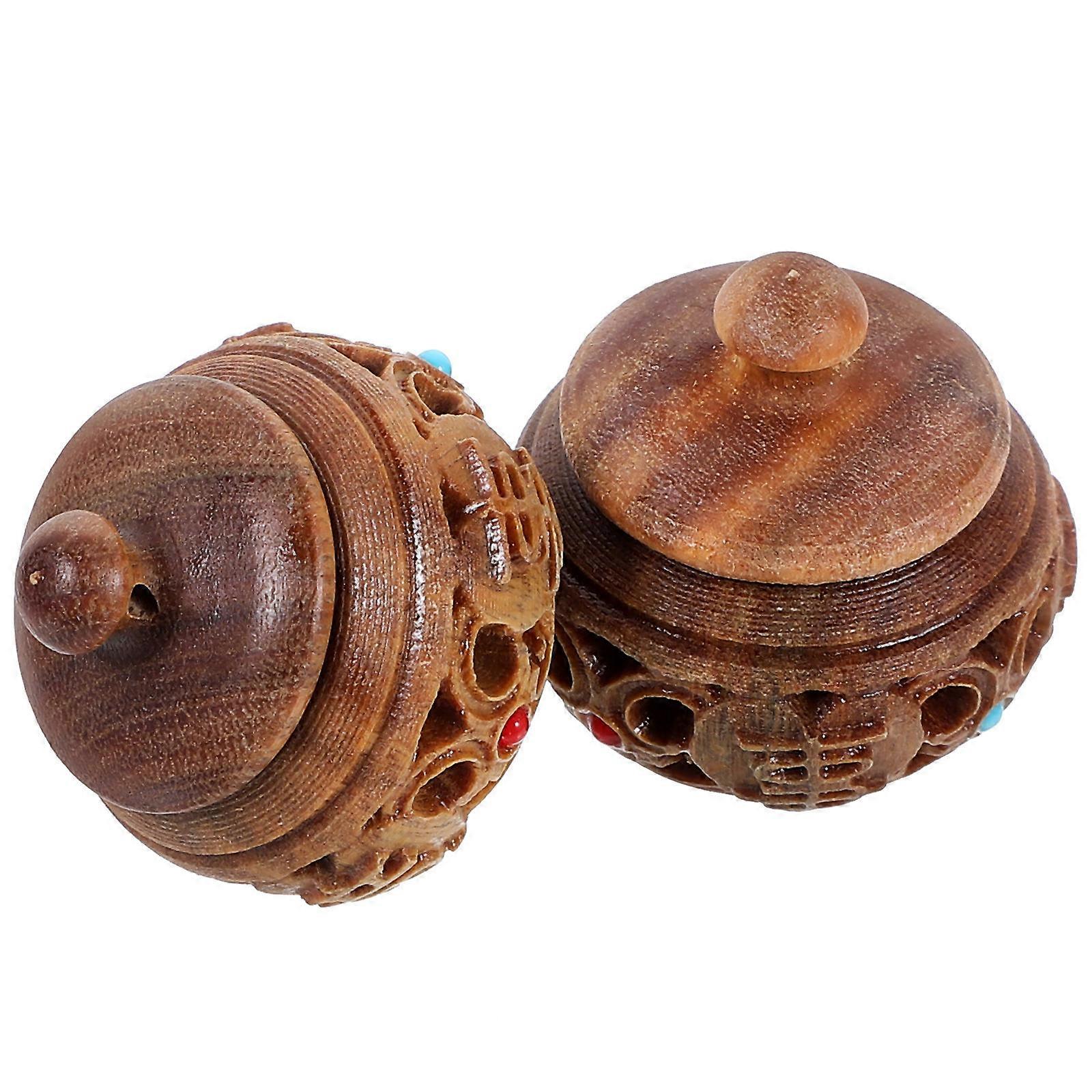 Hollow Sachet Pendant Diffuser for Car Aromatherapy – Portable Bottle Hanging Design with Carved Pattern for Essential Oils and Fragrance Beads
