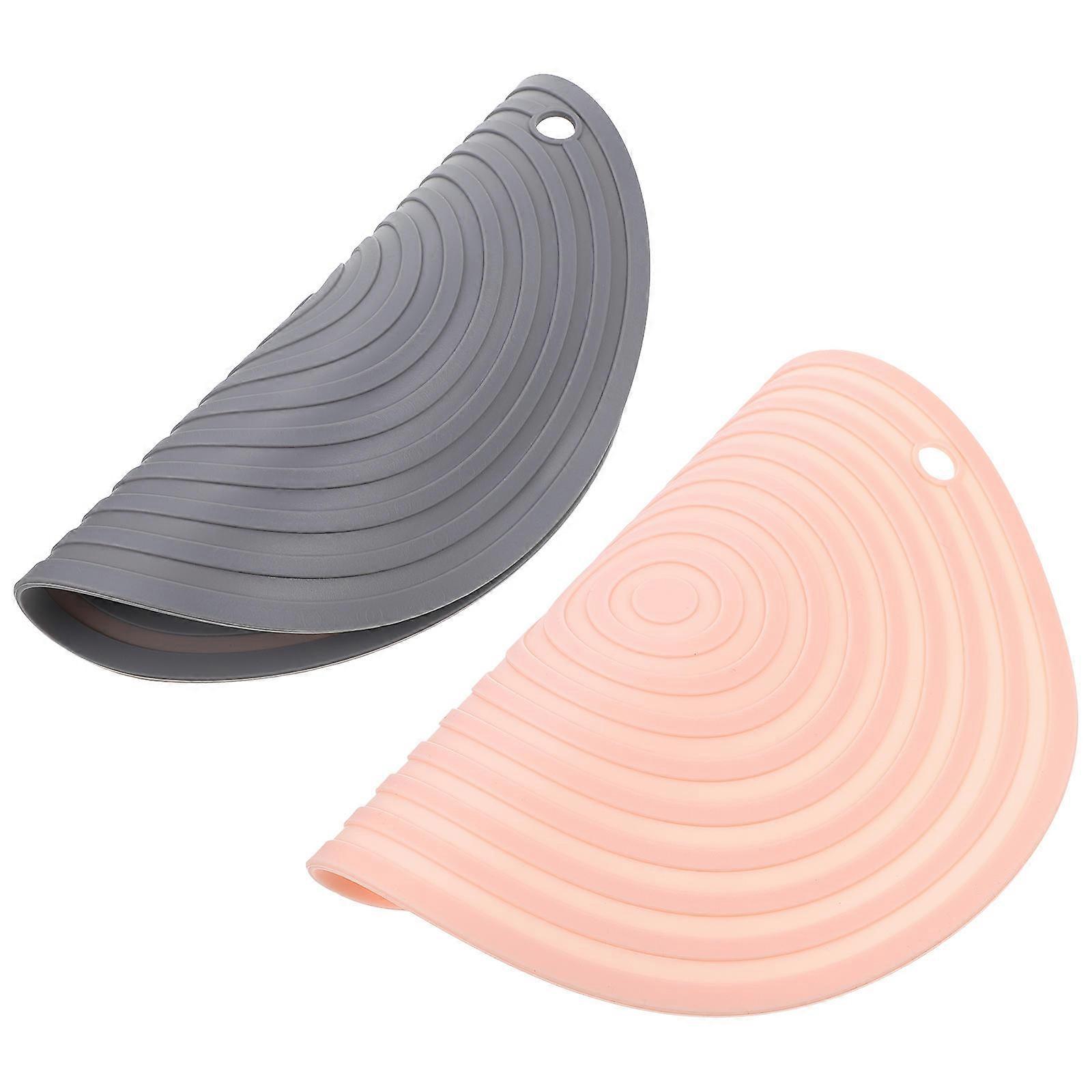 Heat Insulation Pet Food Mats Silicone Material for Home Use Pet Owners 24X24X0.5CM 2PCS