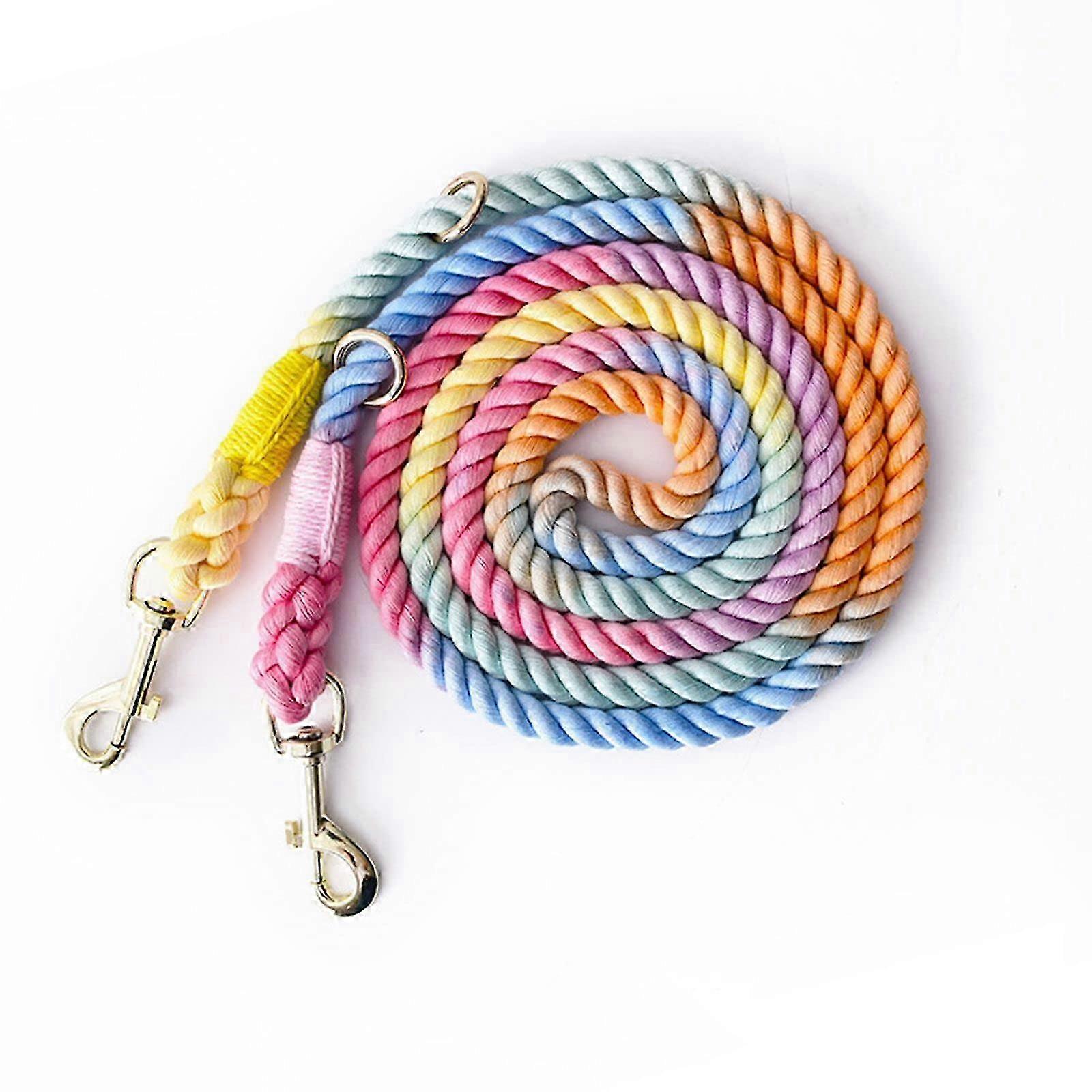 Versatile dog leash suitable for running and hiking