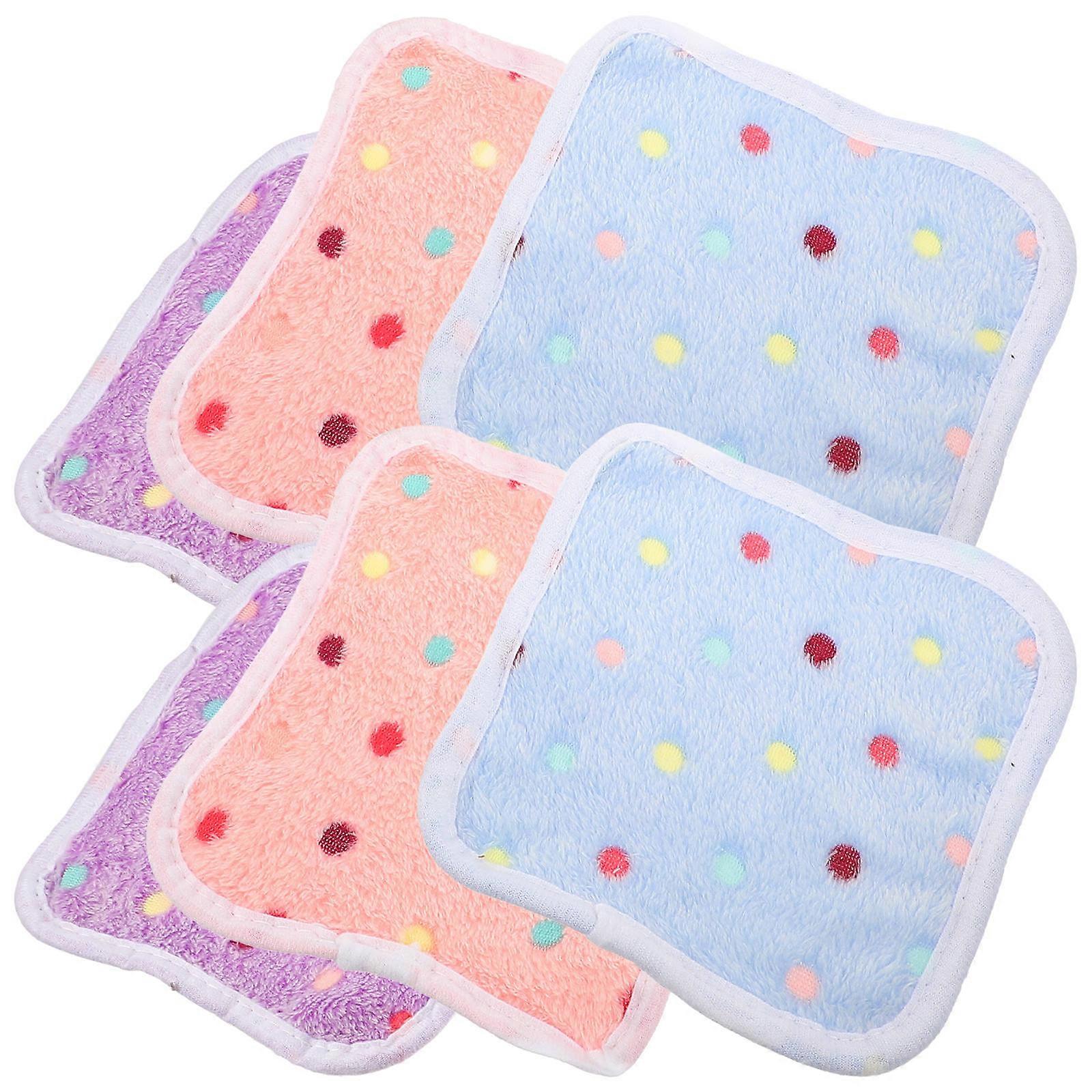 6pcs Cozy Fleece Hamster Mats for Pets – Comfortable Warm Bedding for Hamsters, Guinea Pigs, Ferrets, and Chinchillas for Sleeping and Play