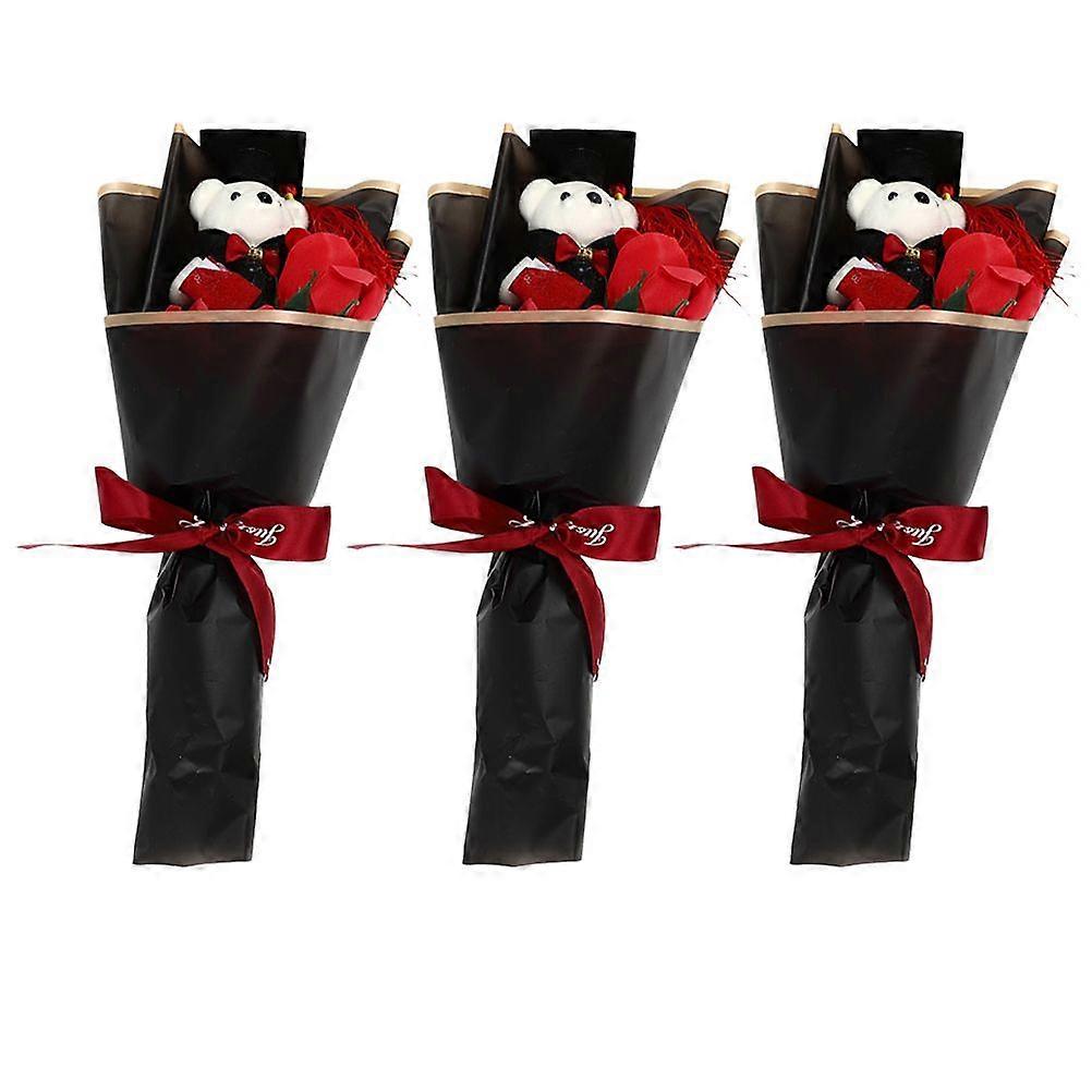 3pcs Graduation Blumenstrauß Entzückende Bärenpuppe und Graduation Seifenblume