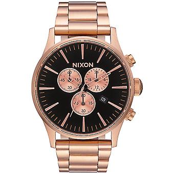 Nixon Sentry japanska kvarts analog man klocka med A3861932 guldpläterad rostfrittstål armband
