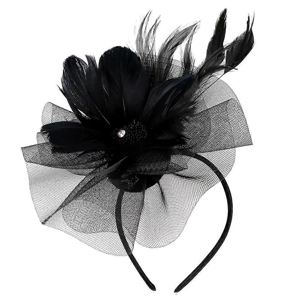 Beautiful Headdress Featuring a and Net Yarn Combination