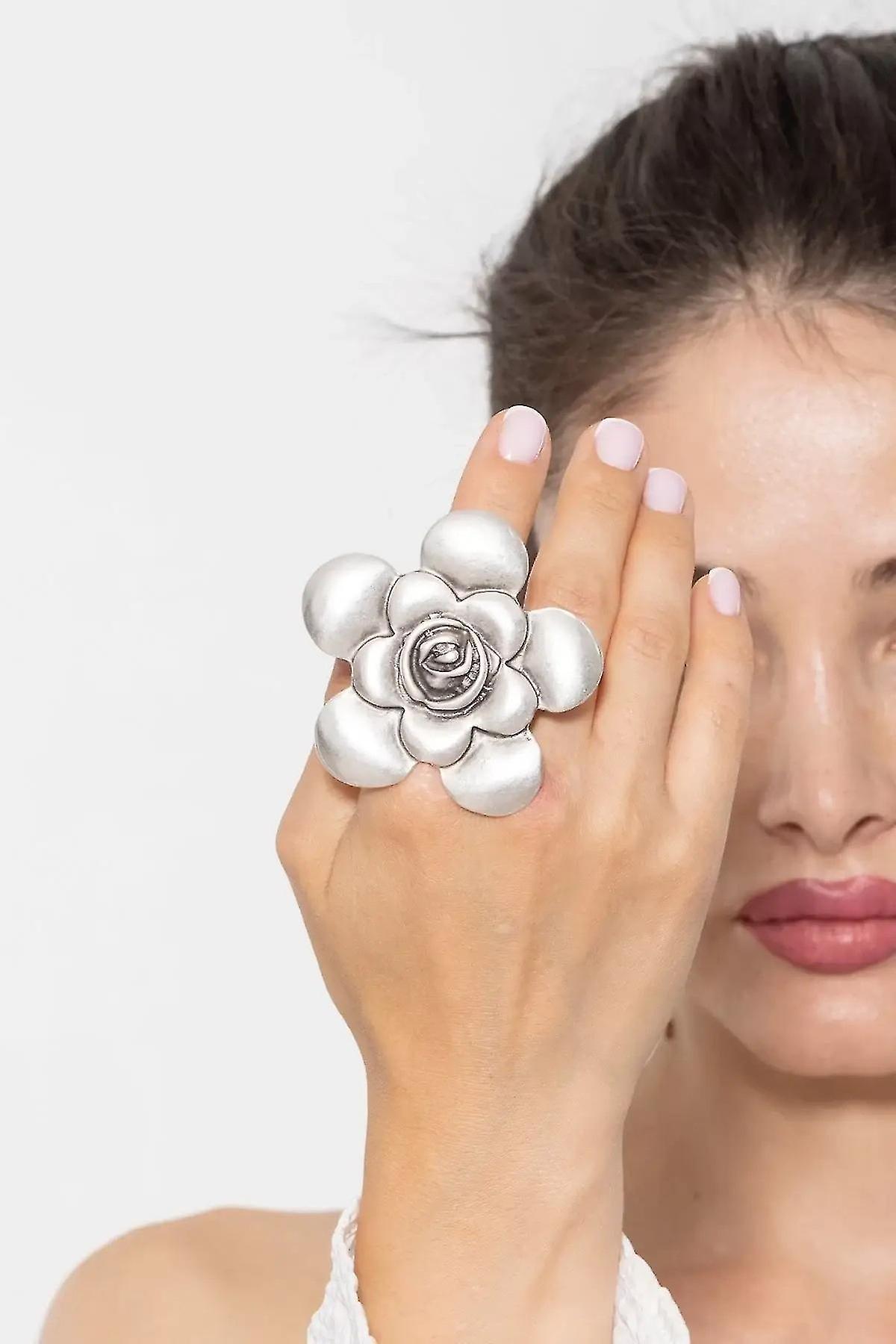 ZeyDor Silver Rose Statement Ring 10007-1