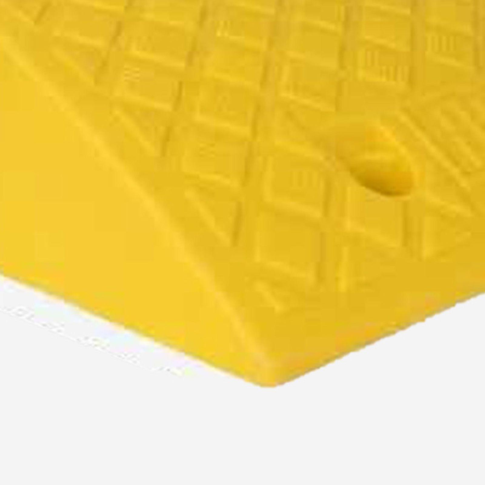 Uphill Speed Bumps Steps Black and Yellow Color Lightweight Plastic Pad Step Mat for Street Parking Black/13.5cm