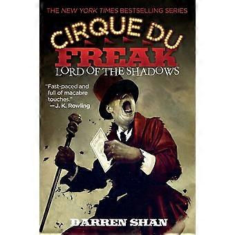 Cirque Du Freak 11 Lord Of The Shadows Book 11 In The Saga Of Darren Shan - Darren Shan - Paperback - en Book