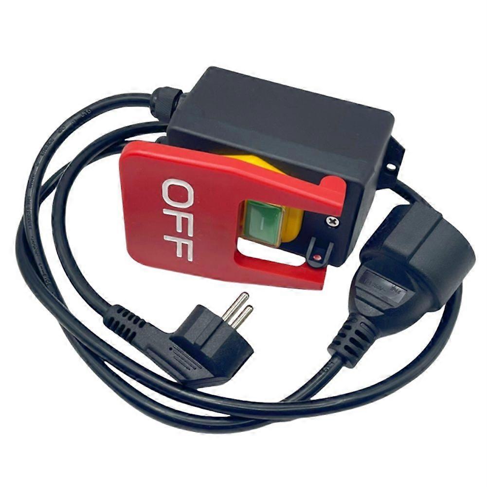 Einphasiger Ein-/Ausschalter, Nullspannungsschalter mit Steckdose, EU-Stecker