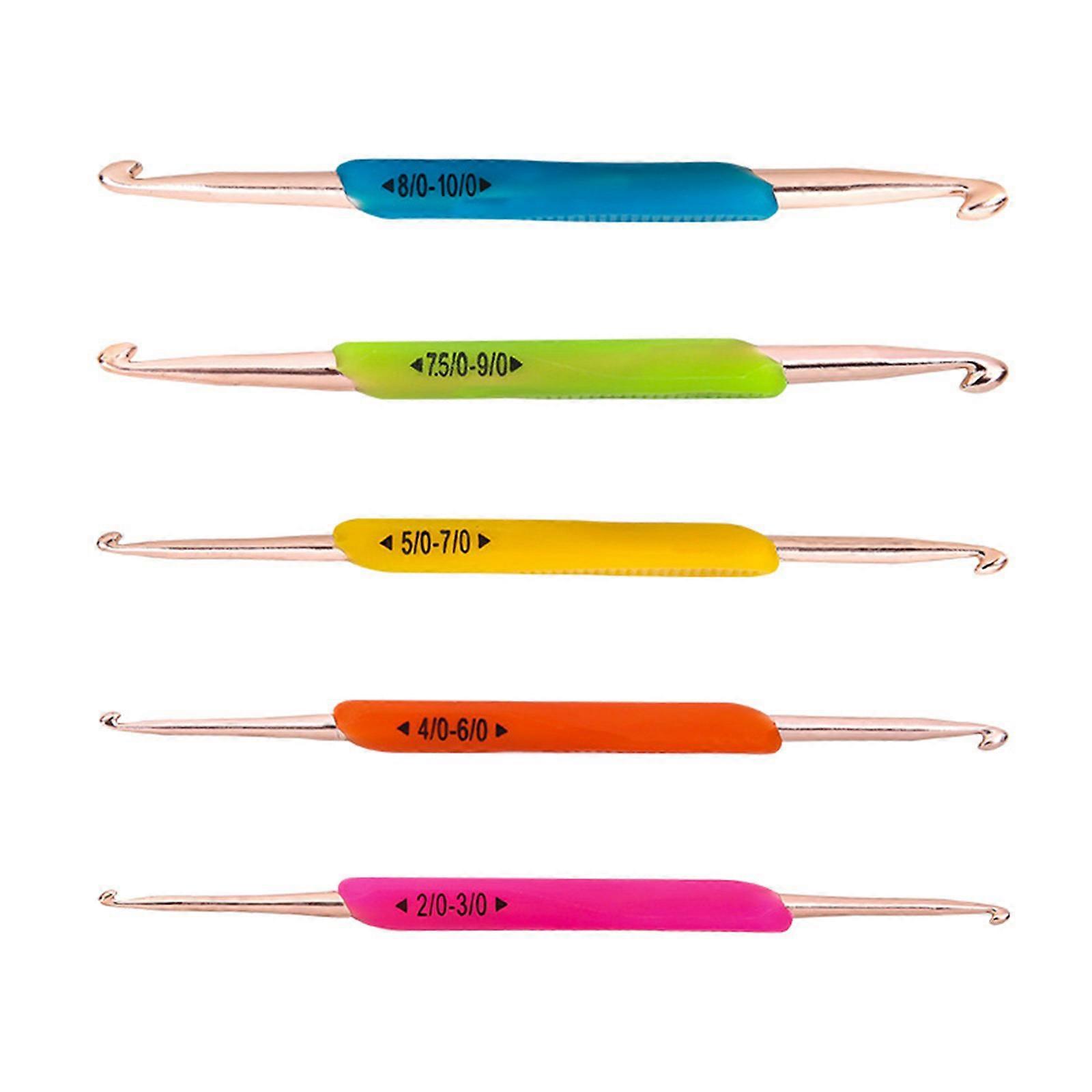Conjunto de 5 agulhas de crochê com cabo macio e ponta dupla, multicoloridas.
