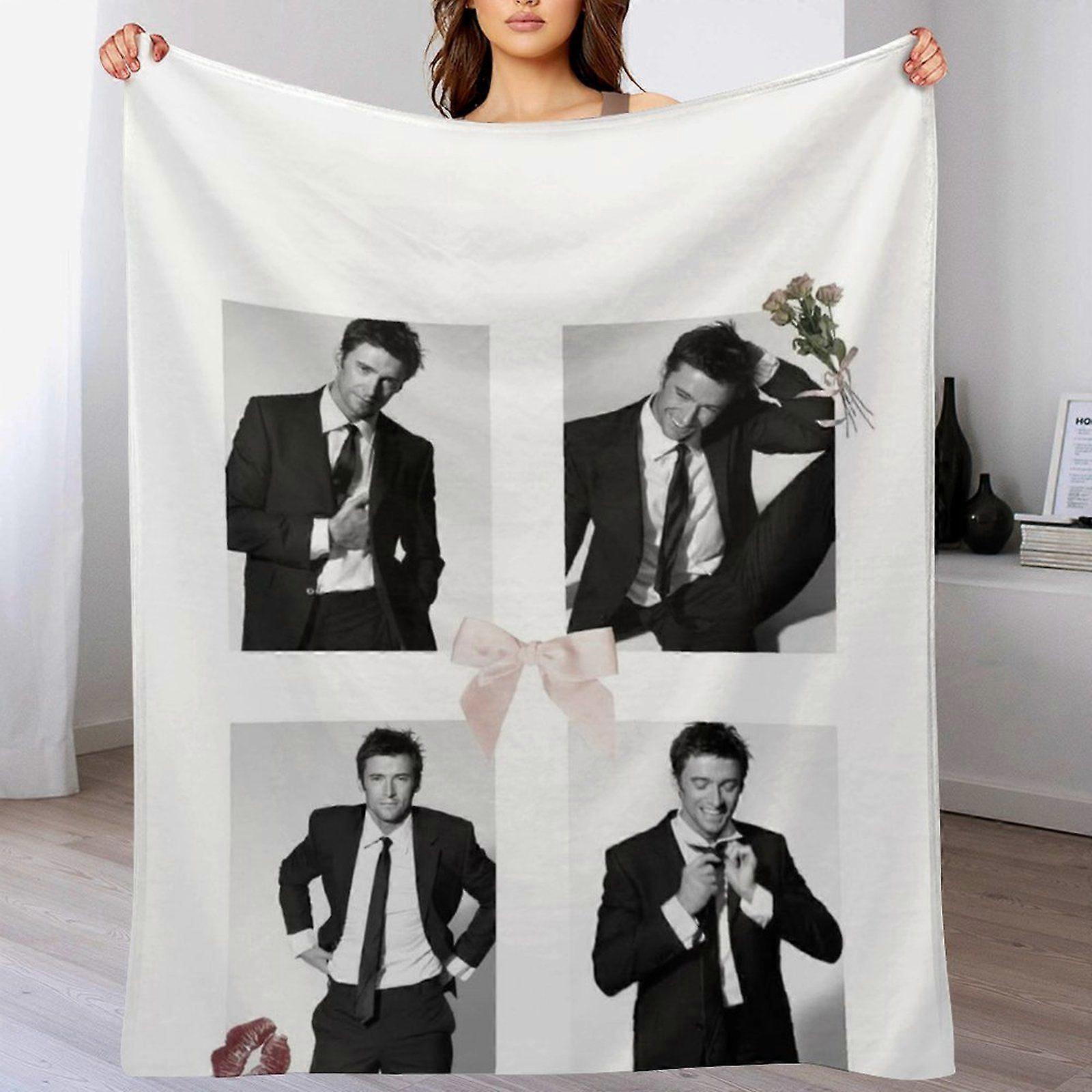 Pedro pascal Lightweight Foldable Blanket for Winter Sofa Lounge Travel Velvet Plush Anti-Shrink