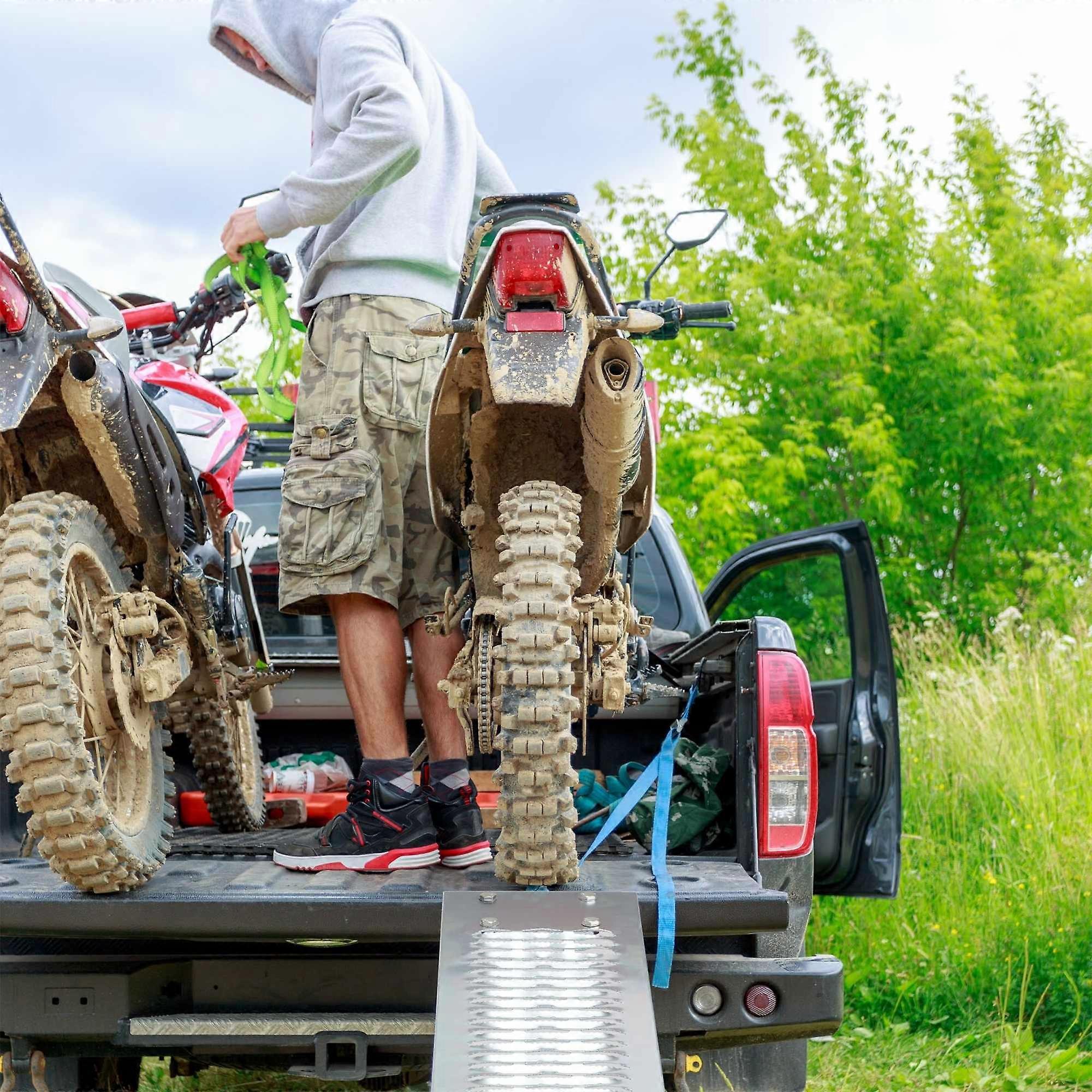 Loading ramp for motorcycle