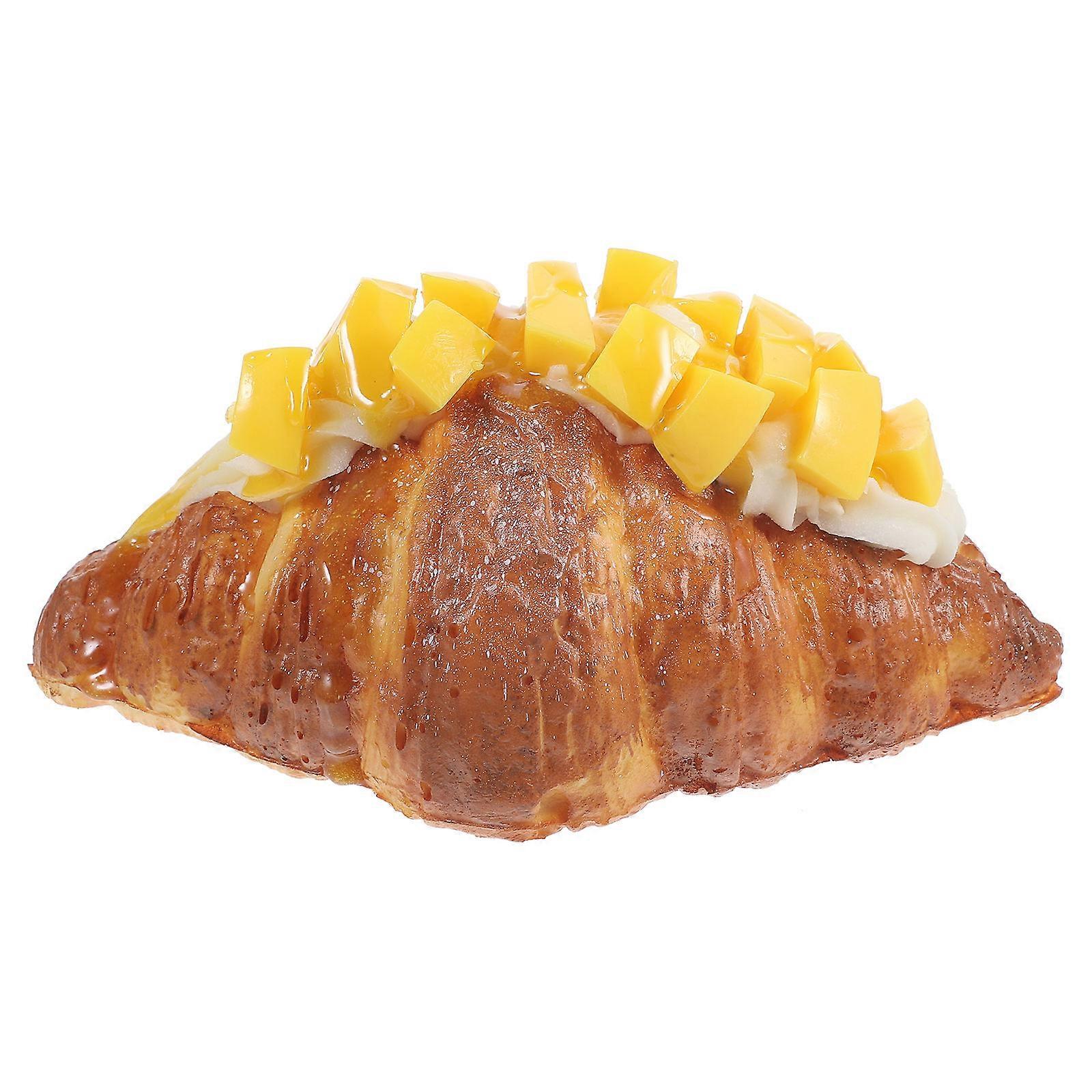 Fake Croissant Mini Artificial Croissant Realistic Appearance For Hotel Display 16.00X11.00X8.00CM Pu Material 1Set