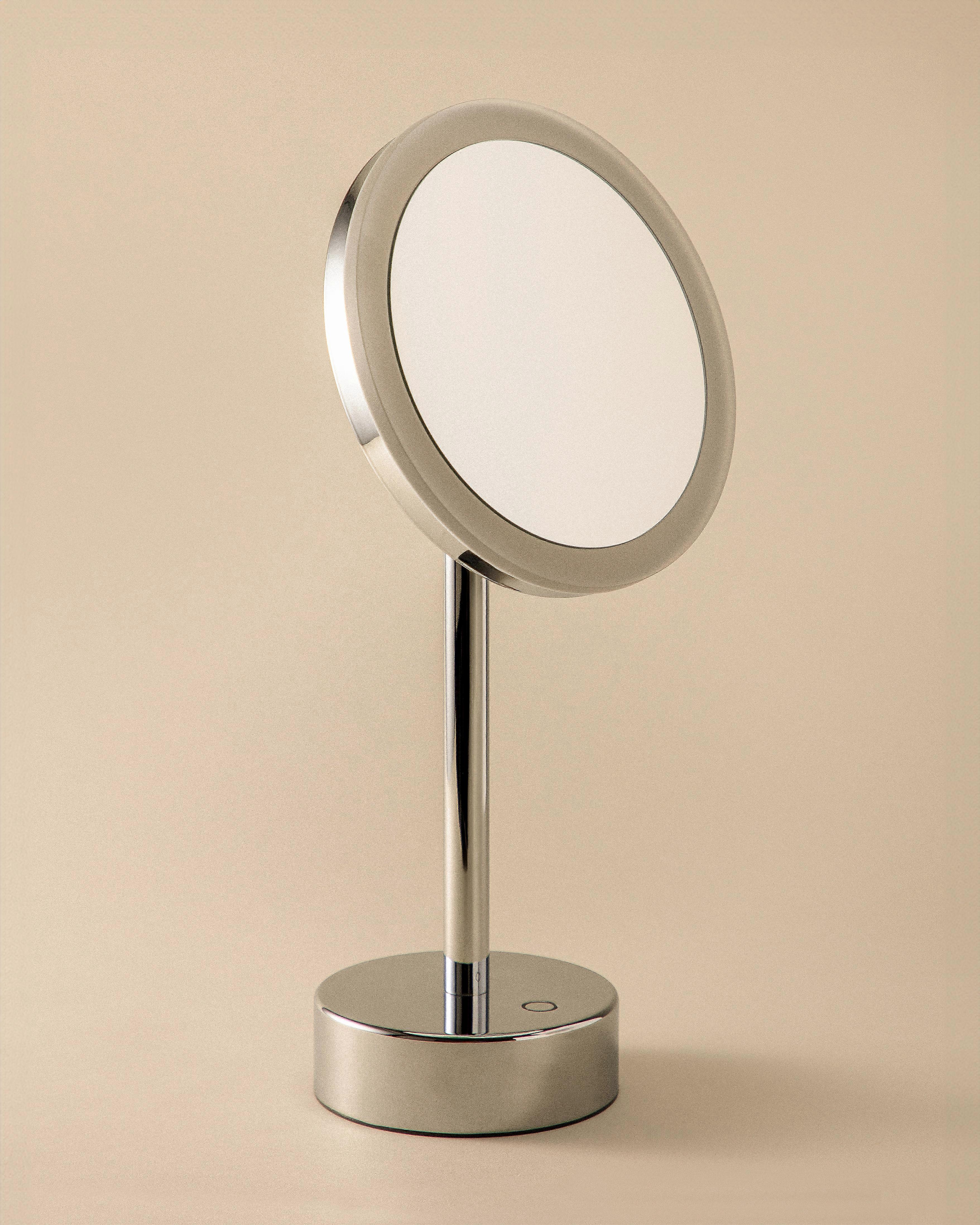 COSMIC Magnifying Mirror X5 LED light Chrome USB Port Architect Collection