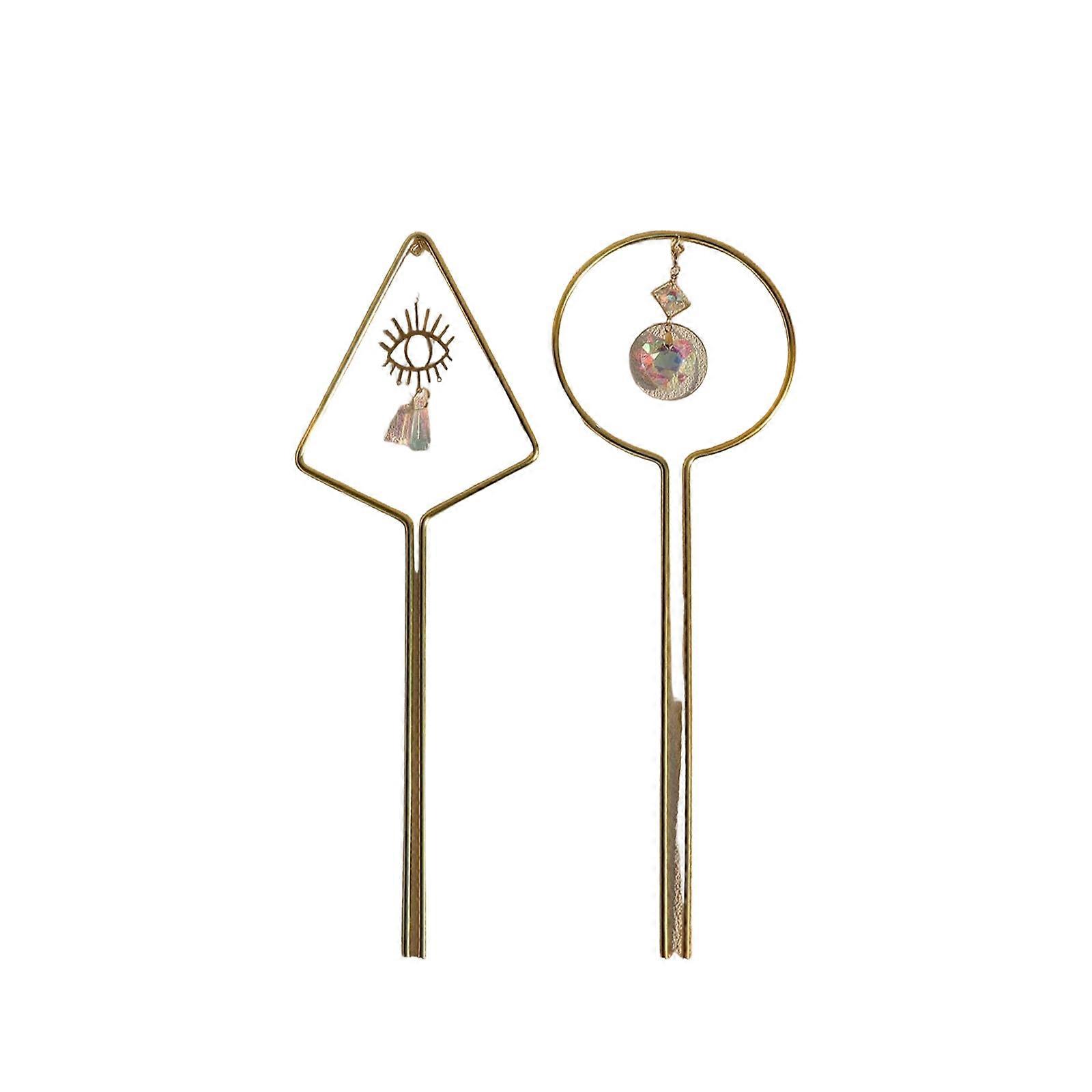 Functional Ornamental Support Designed for Potted Vine Featuring Crystal Reflection to Generate Light Displays Multicolor