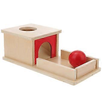 Scatola di legno cooperativa con palla, giocattolo