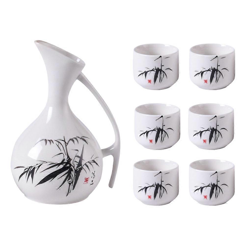 Sake and Wine Dispenser with Black Bamboo Pattern – Traditional Japanese Style Household Wine Container for Festive and Everyday Use