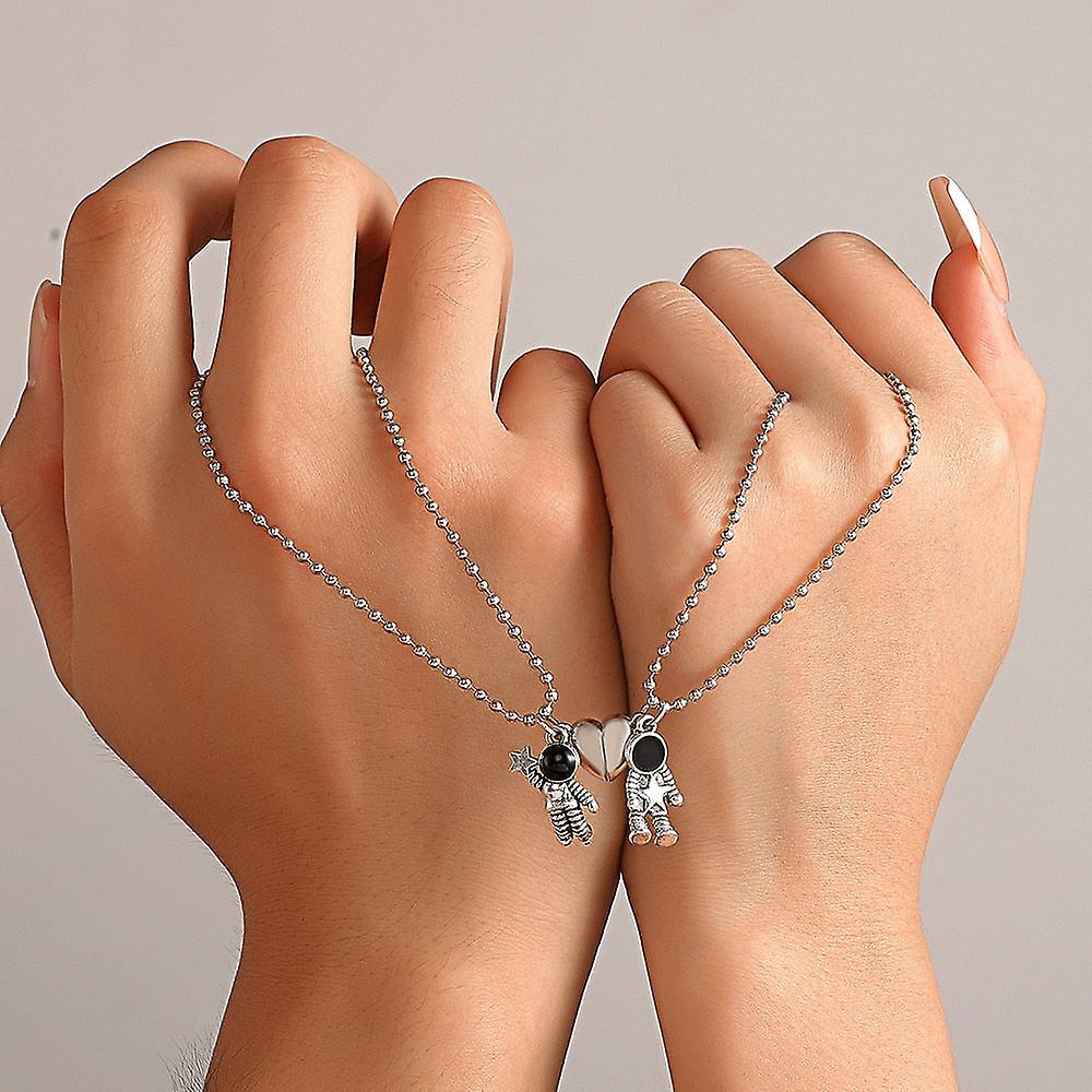 2stk magnetisk par matchende halskæde 100 sprog jeg elsker dig projektion solmåne hjerte form magnet parret vedhæng elsker gave