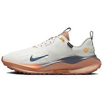 Nike InfinityRN 4 Slitesterke, pustende og dekkende lave løpesko for herre, hvite, oransje HQ0265-100