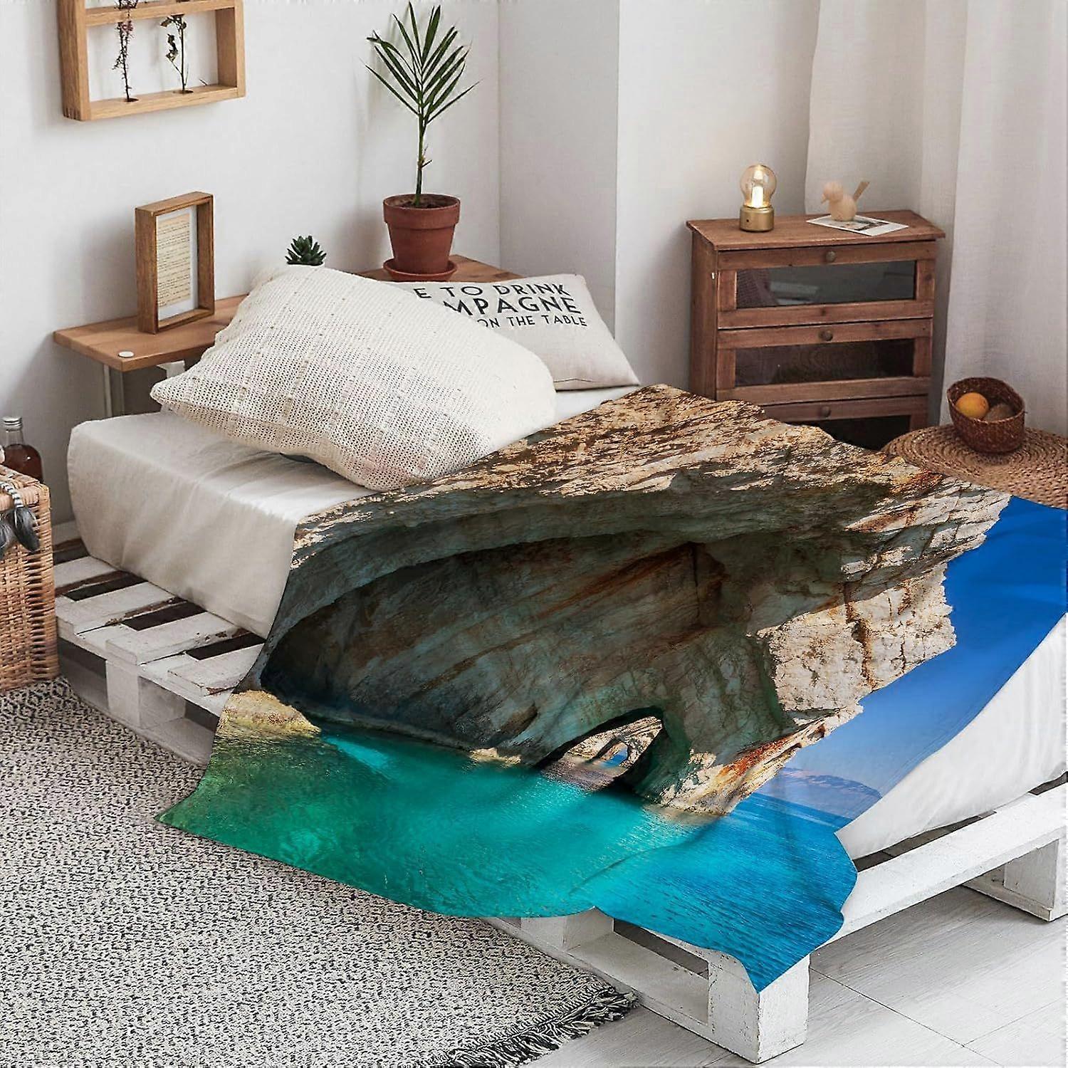 Warm Soft Sea Cave on the island of Zakynthos in Greece Throw Blanket,Winter Warm Sofa Bed Throw Bed Picnic Blanket Throw Over Soft Plush Garden Cosy 