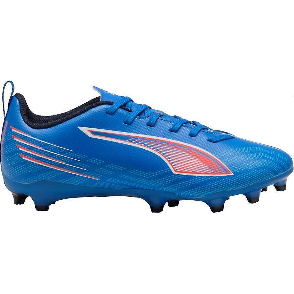 Soccer shoes B24922