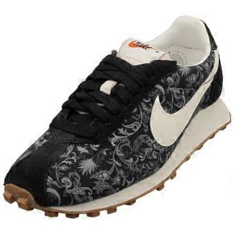 Nike Ld-1000 Womens Fashion Trainers in Black White