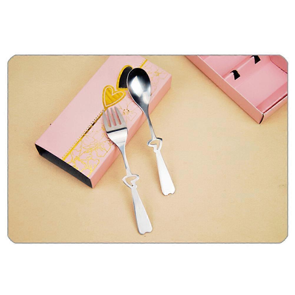camping dining sets, modern spoon fork ensemble with artistic heart theme