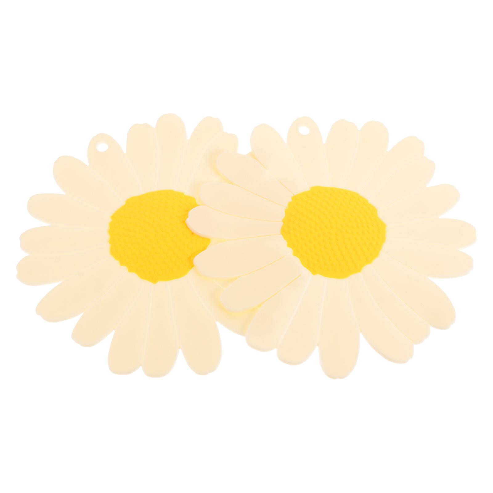 Creative Cup Mats Chrysanthemum Shape Coasters for Home Use Heat Insulation 2Set