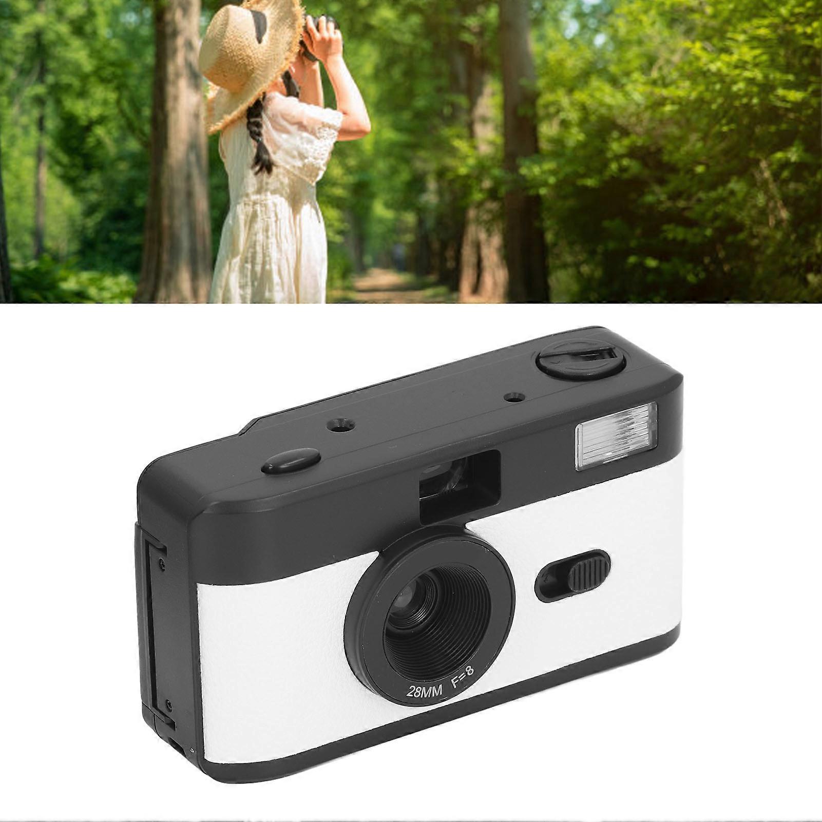 35MM Film Camera Reusable Lightweight Vintage Camera Built in Flash with 28MM F/8 Lens 1/120s Shutter Speed Black and White