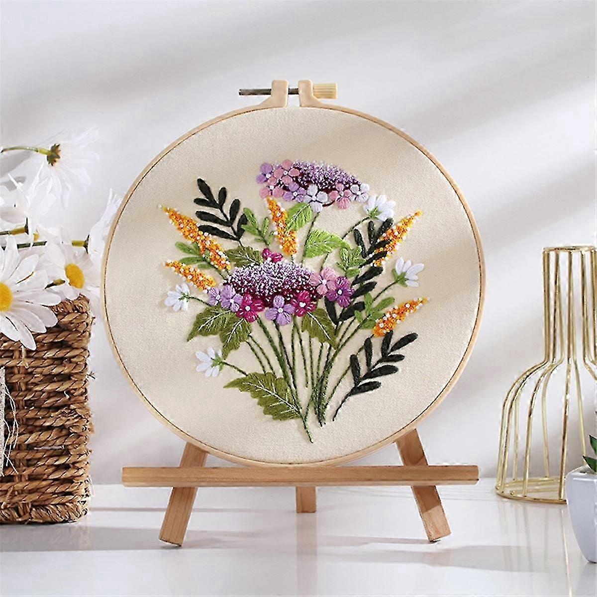 Kit de broderie pour débutants et adultes (5 ensembles), comprend un motif de fleur estampé, un cerceau à broder, des fils de couleur et des outils