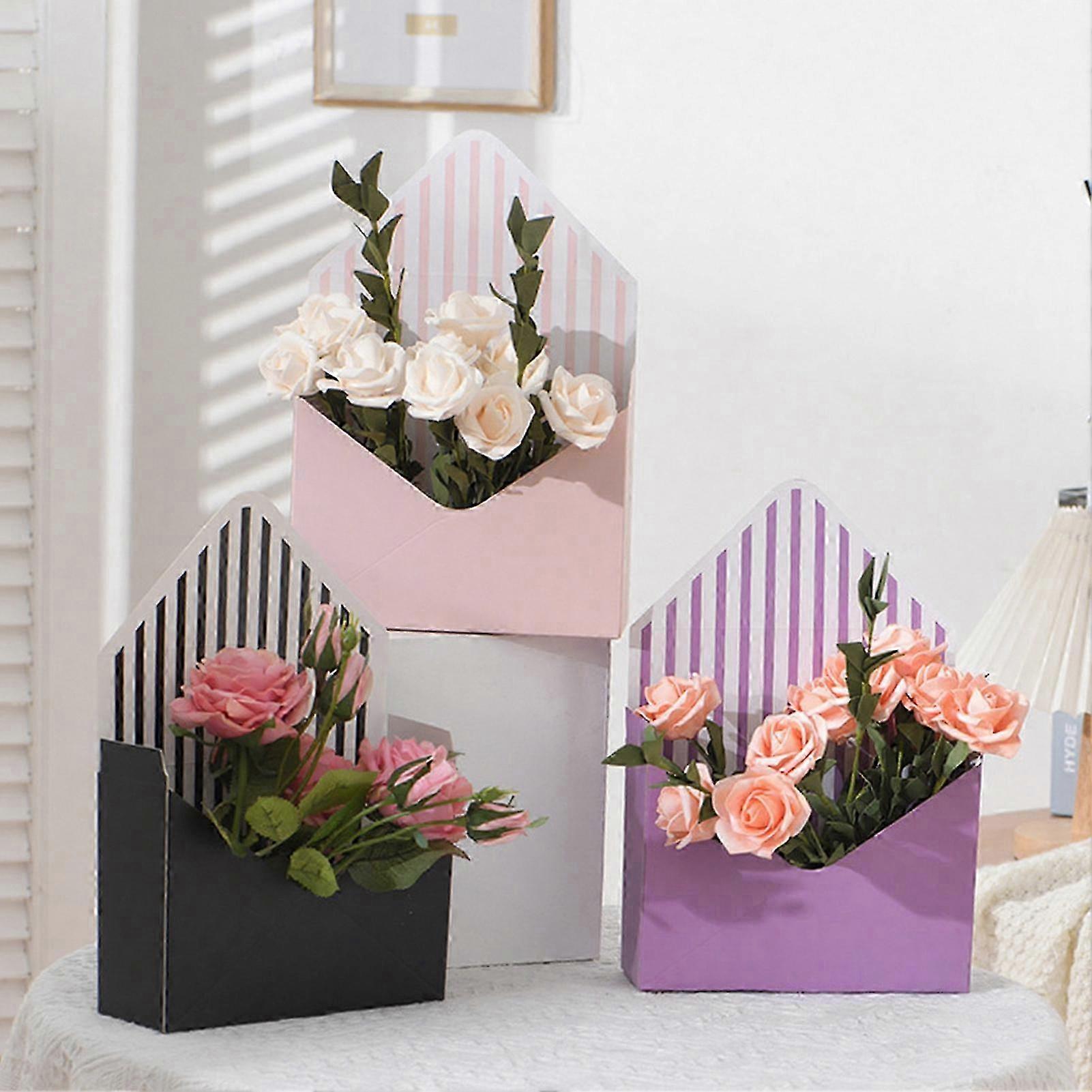 Three-Dimensional Envelope Box