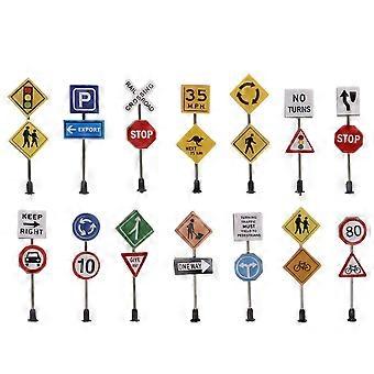Conjunto de 14 peças de miniaturas de placas de trânsito para decoração de micro-paisagens. Inclui placas de trânsito em miniatura, decoração para mesa de areia e ornamentos para mini-paisagens.
