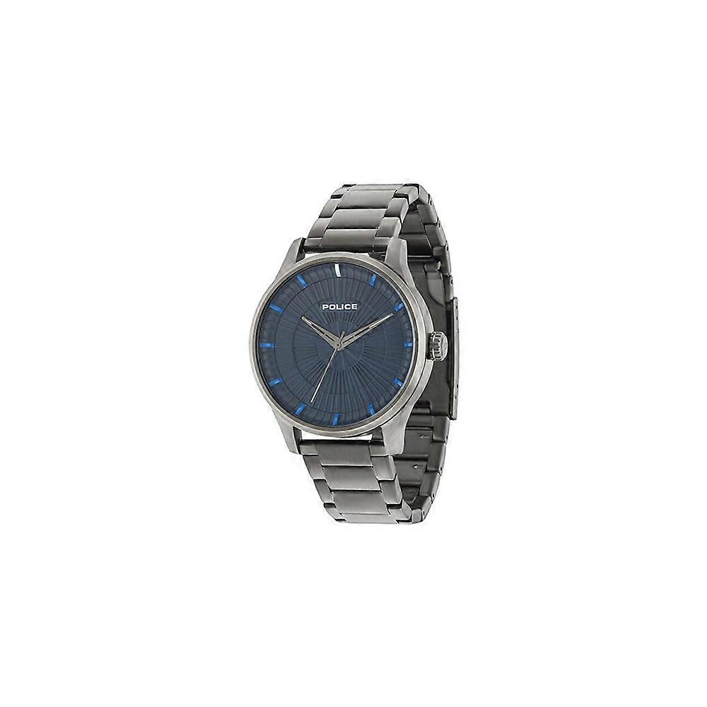 Watch Police r1453282003