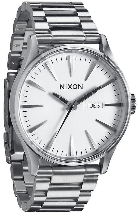 Nixon Sentry Quartz Analog Man Watch with A356100 Stainless Steel Bracelet